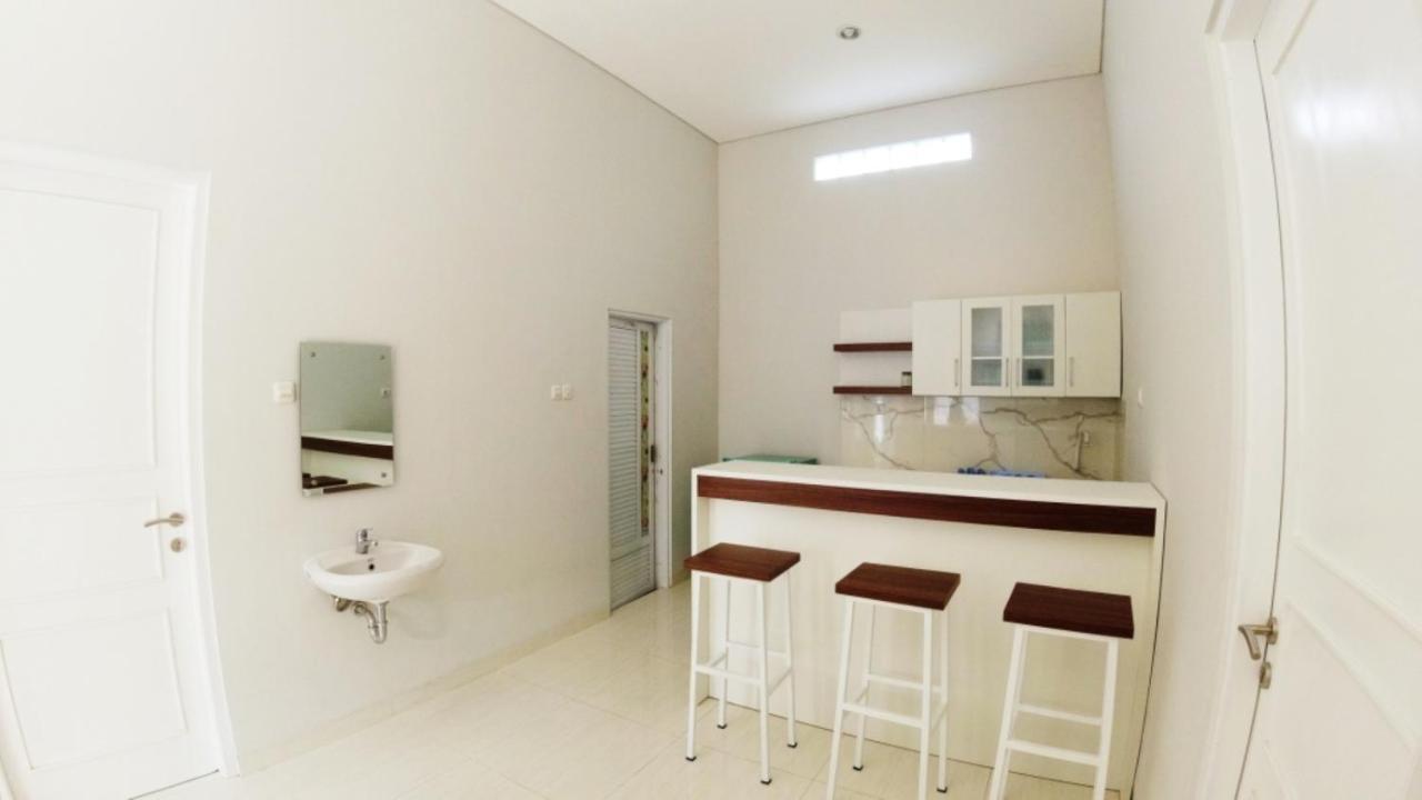 יוגיאקרטה Omah Bondi Family Homestay By Fh Stay מראה חיצוני תמונה